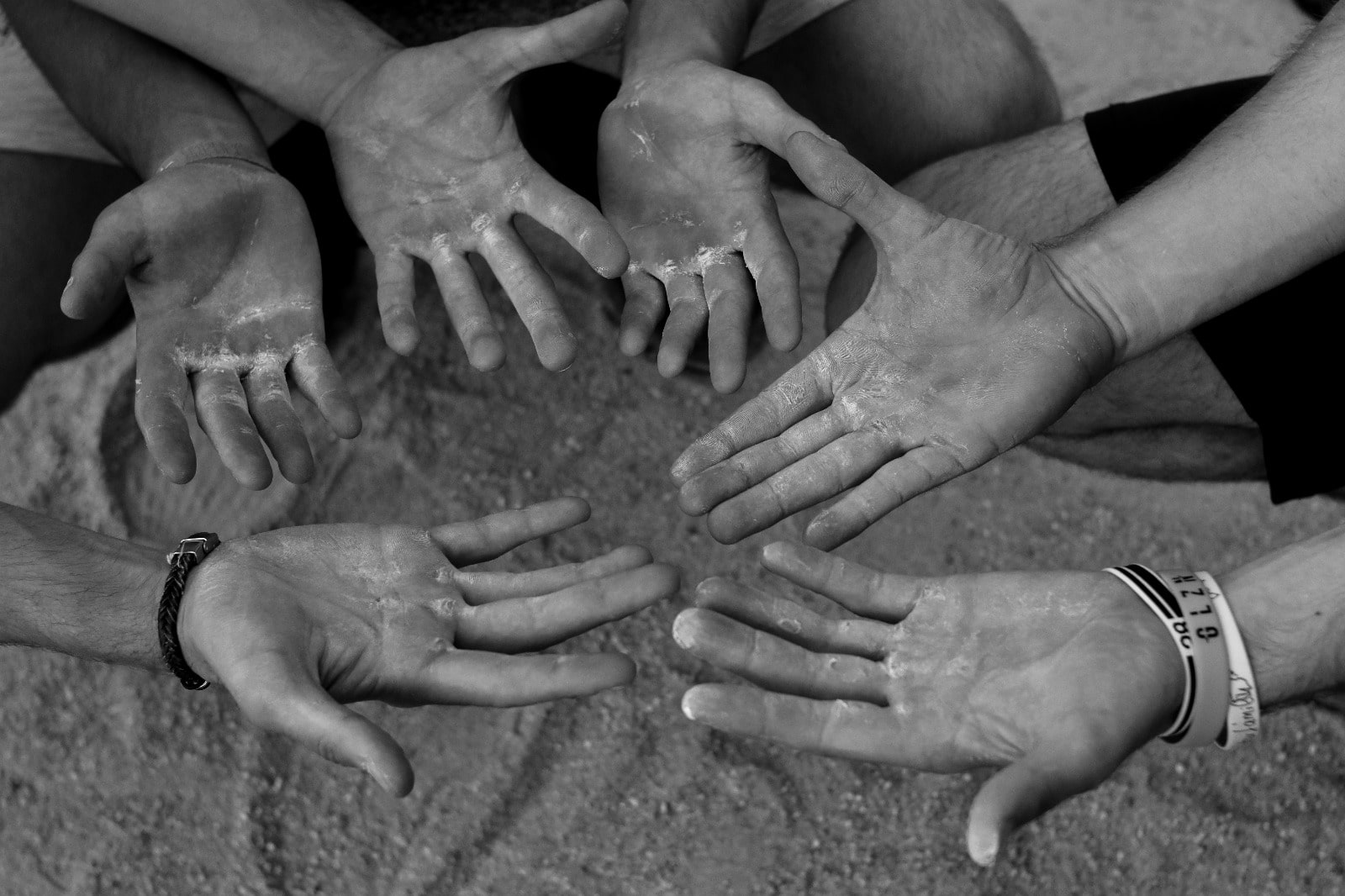 Fotografía deportiva en blanco y negro, calistenia.